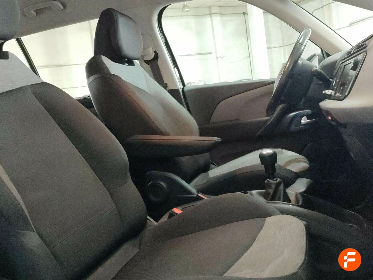 Foto Citroën Grand C4 Picasso 23