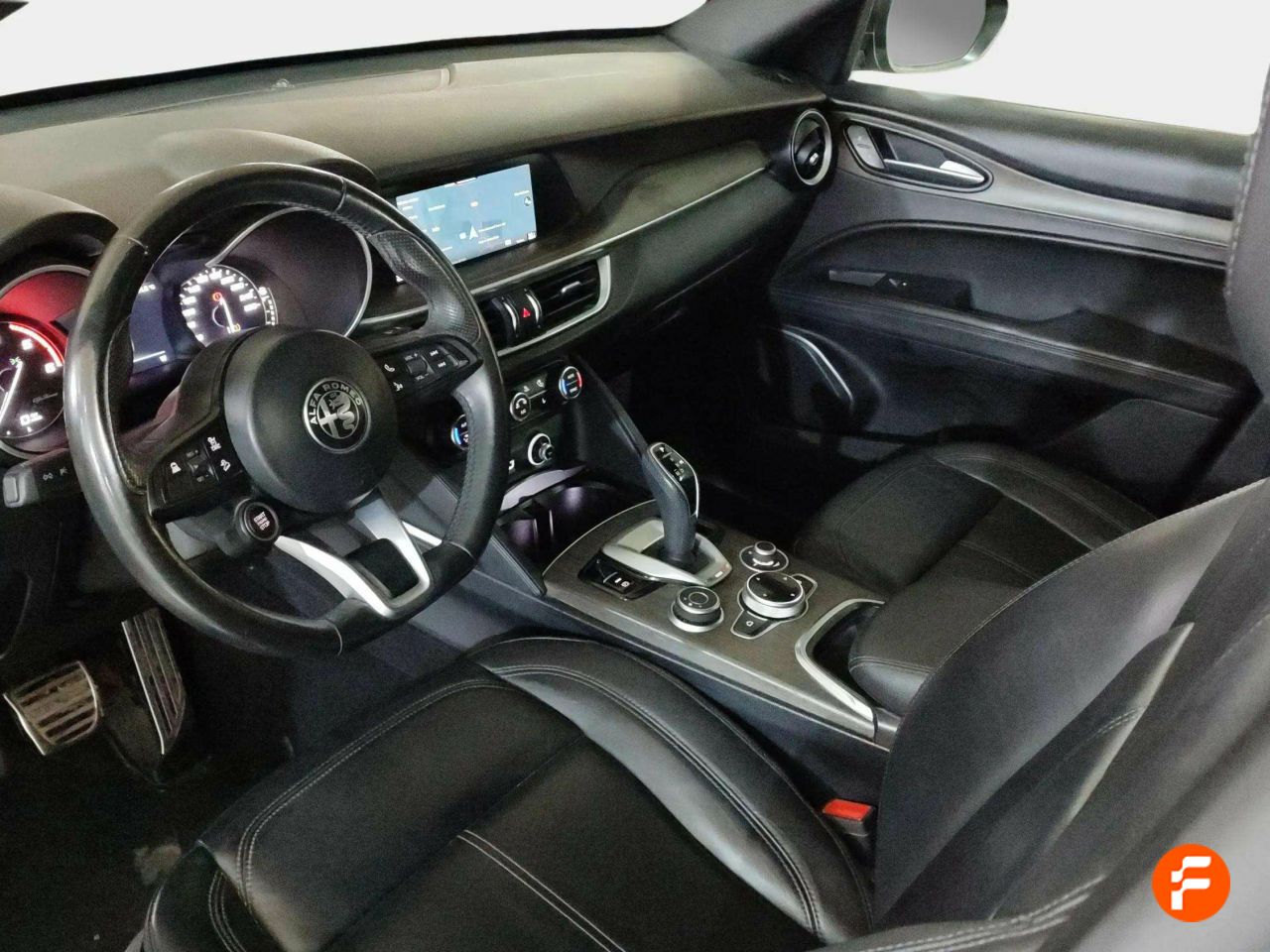 Foto Alfa Romeo Stelvio 5