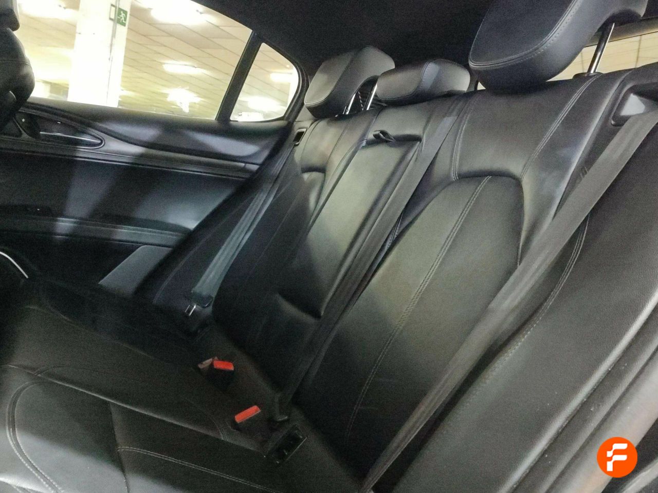 Foto Alfa Romeo Stelvio 20