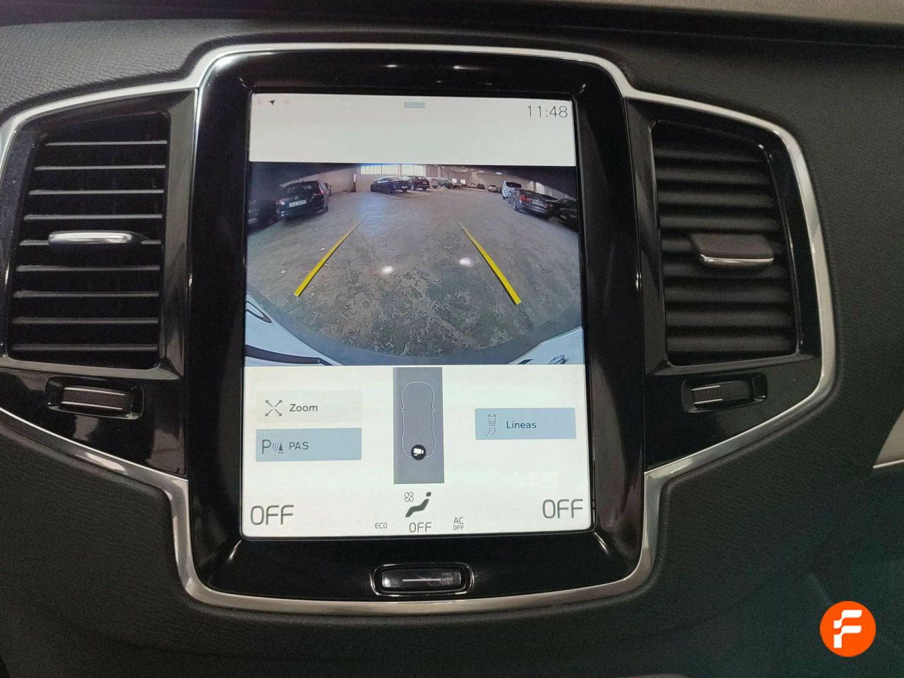 Foto Volvo XC90 14