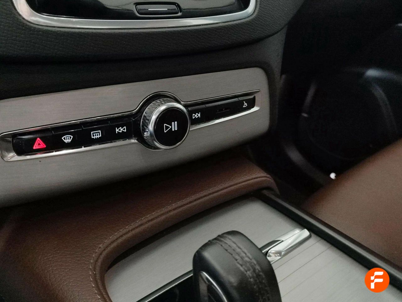 Foto Volvo XC90 15