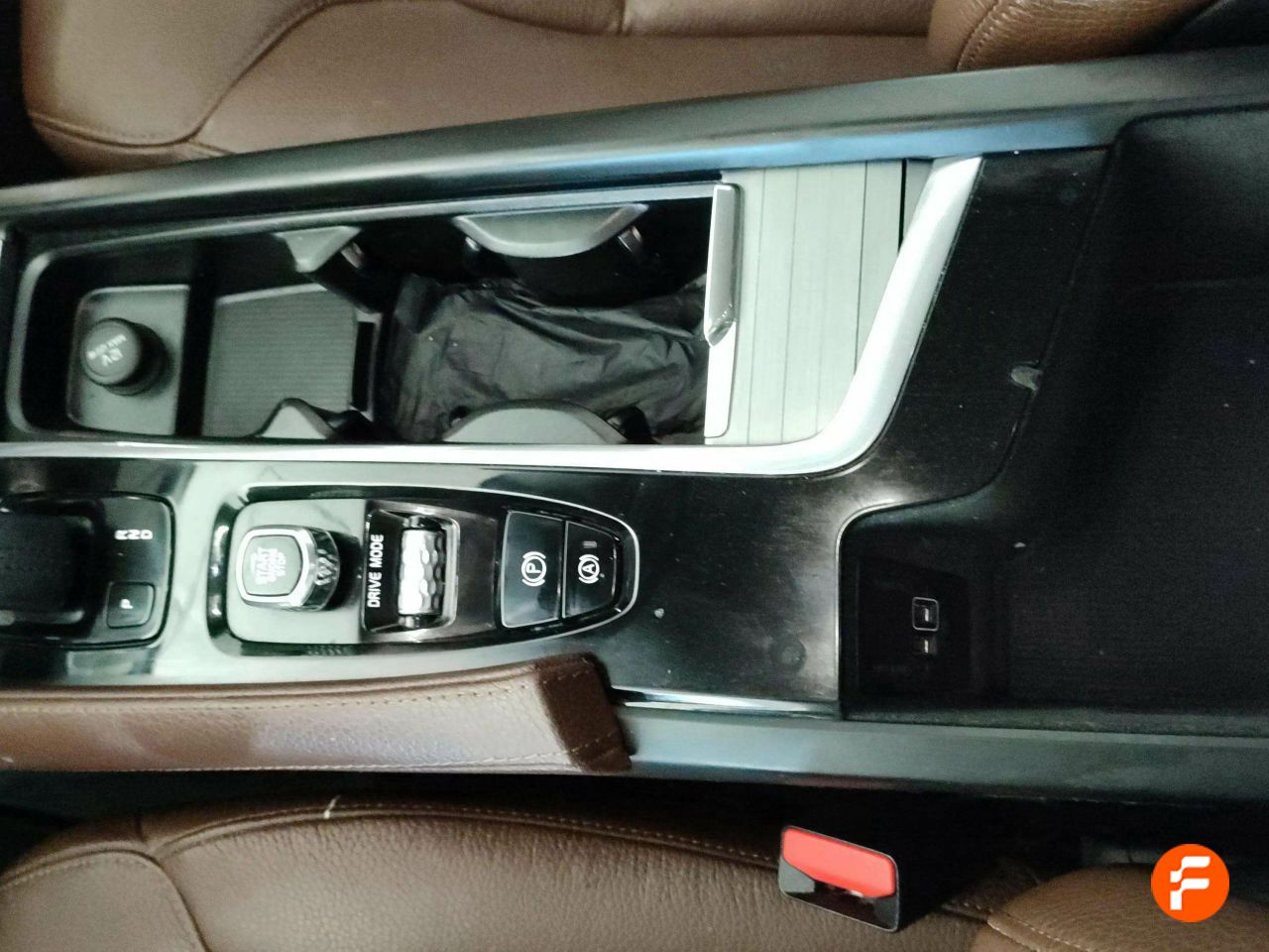 Foto Volvo XC90 23