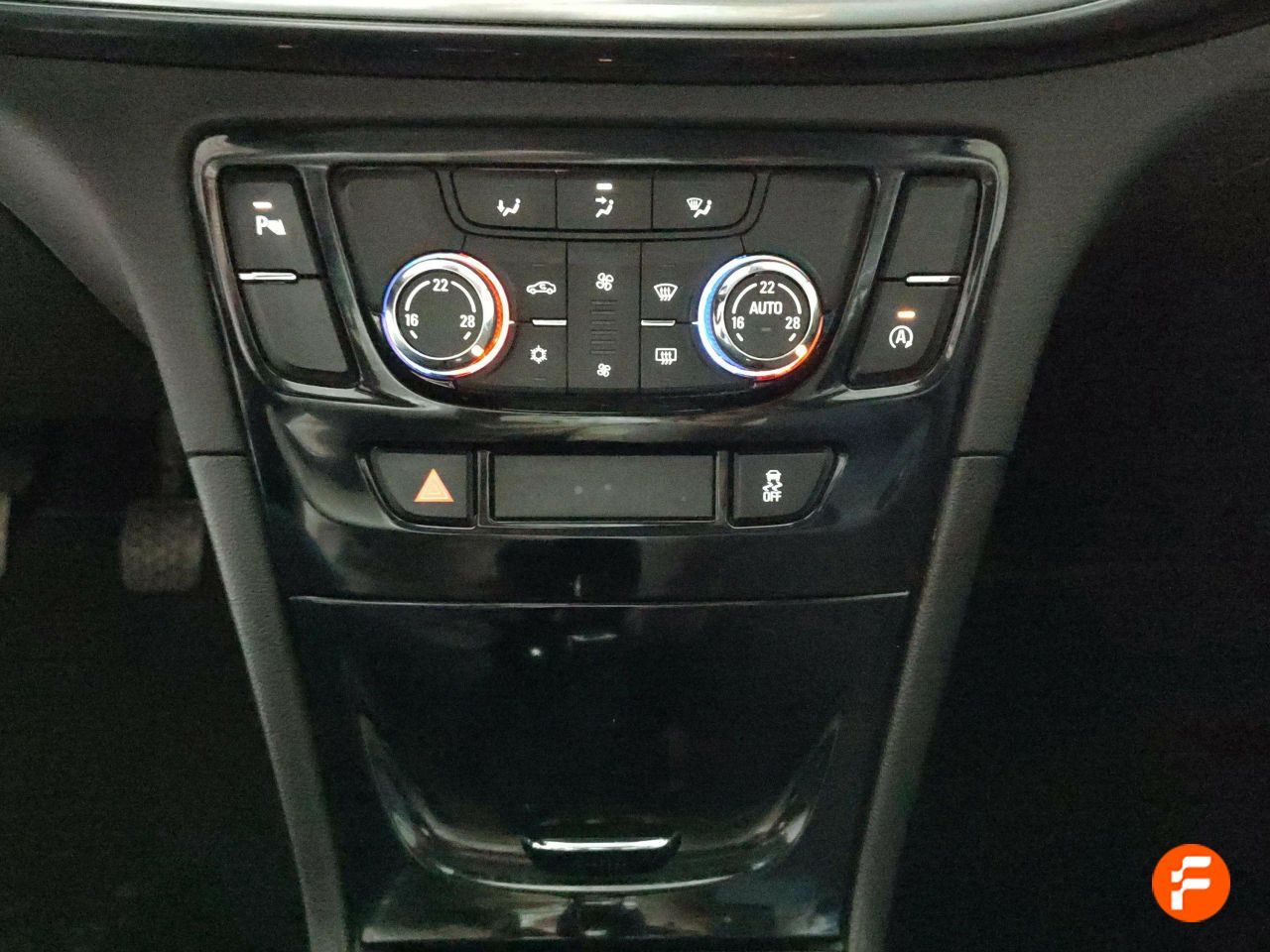 Foto Opel Mokka X 15