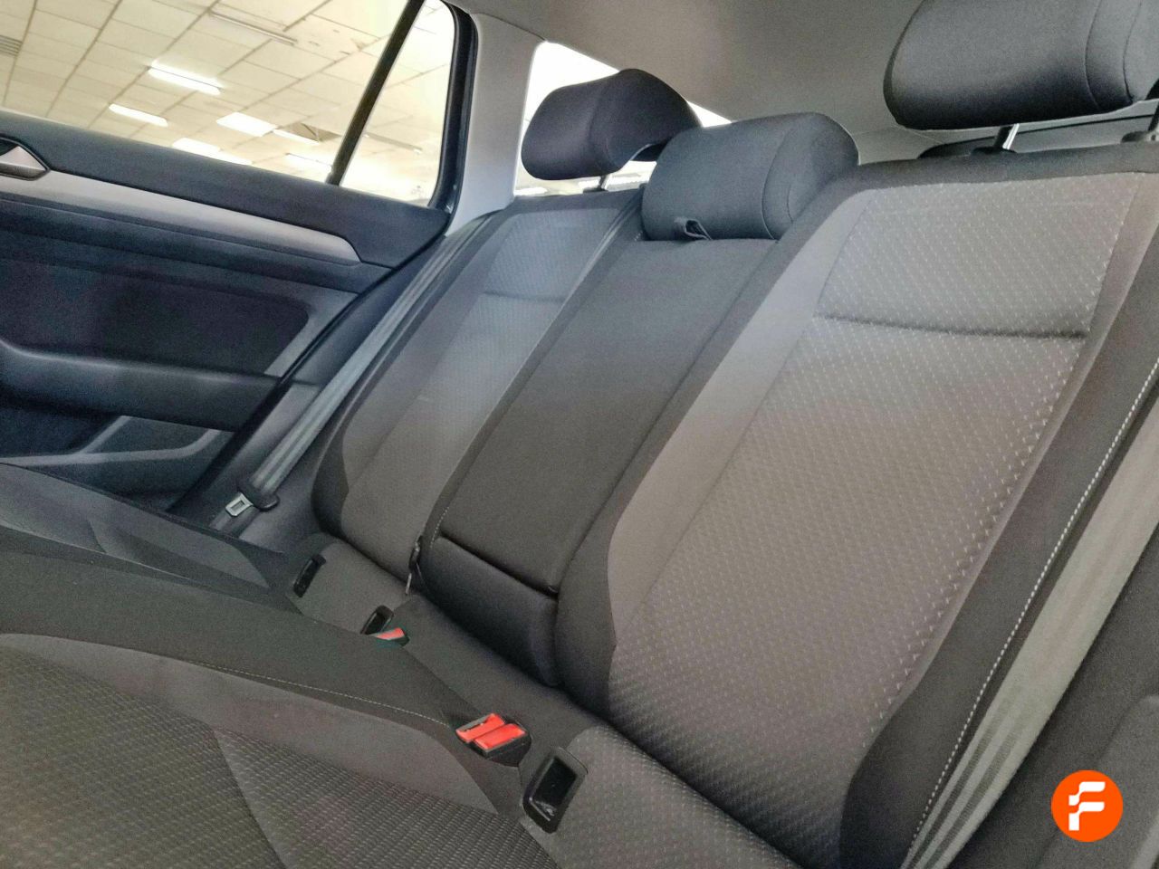 Foto Volkswagen Passat 31