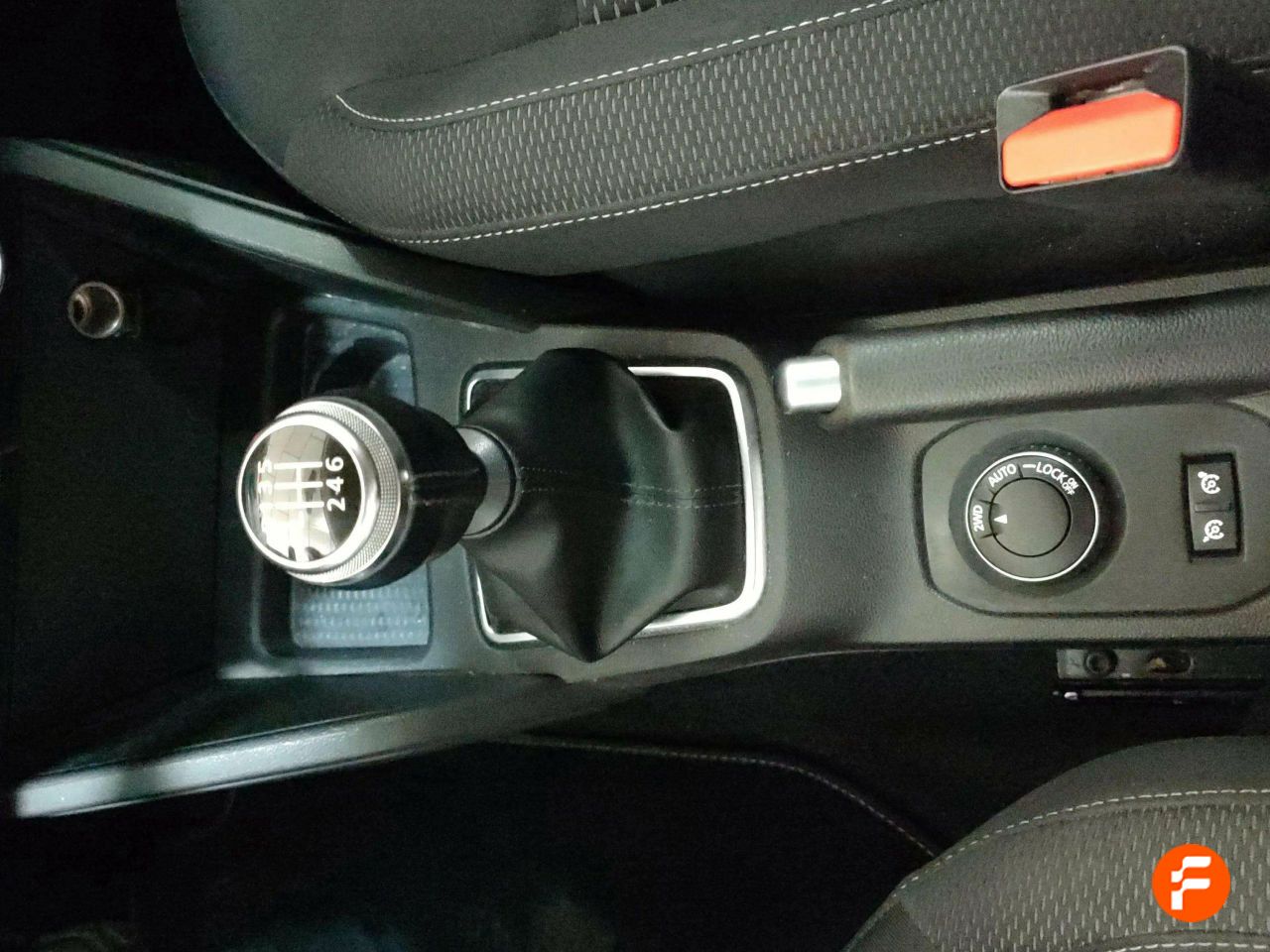 Foto Dacia Duster 16