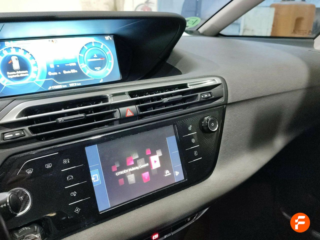 Foto Citroën C4 Picasso 19