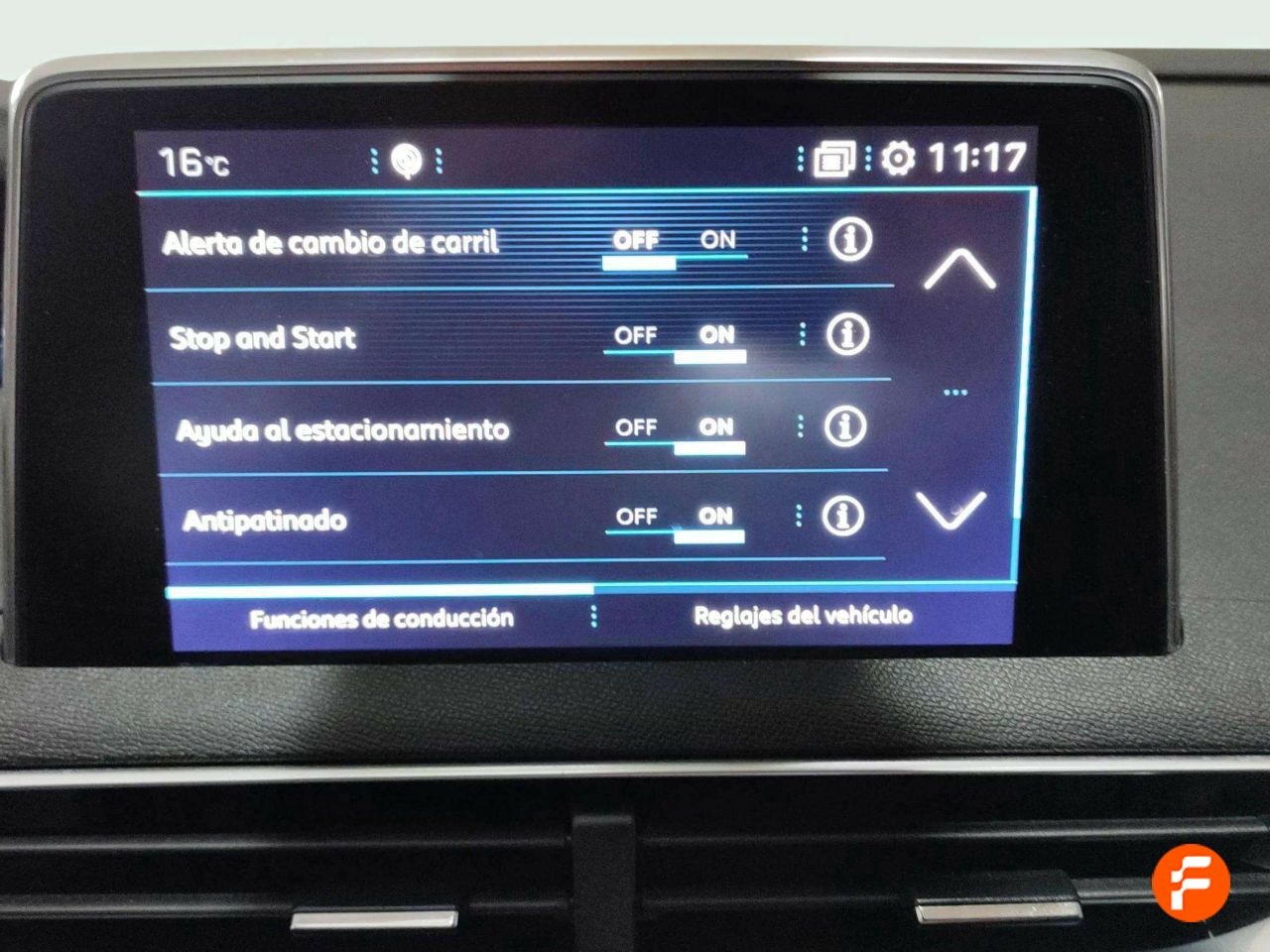 Foto Peugeot 5008 14