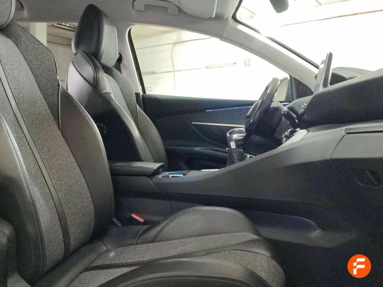 Foto Peugeot 5008 28
