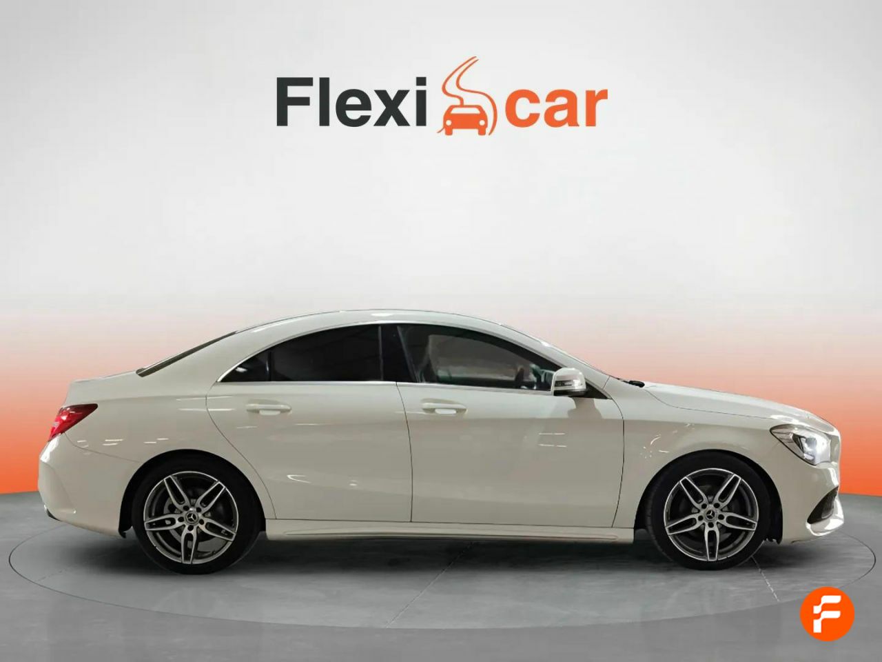 Foto Mercedes-Benz Clase CLA 4