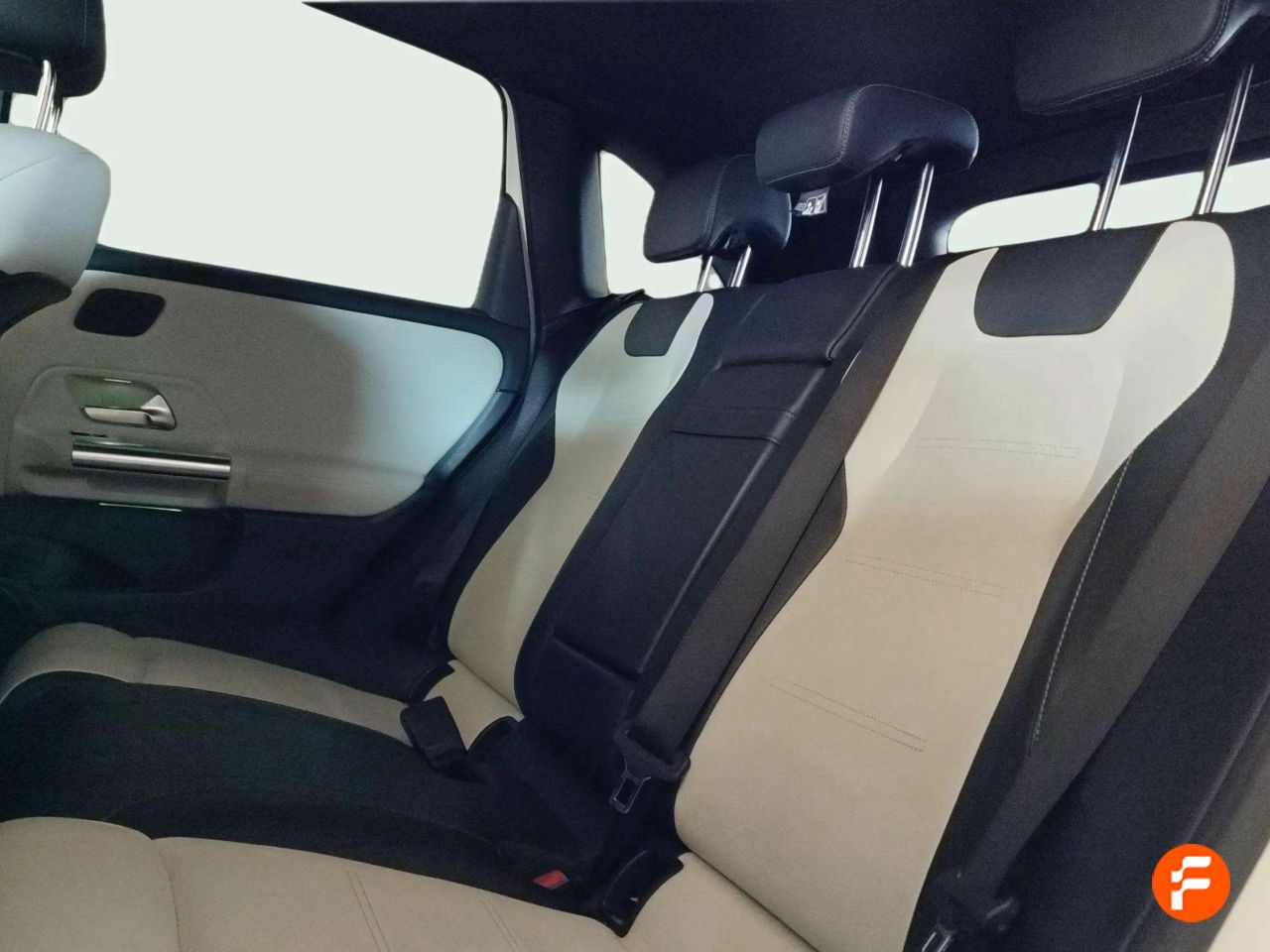 Foto Mercedes-Benz Clase B 19