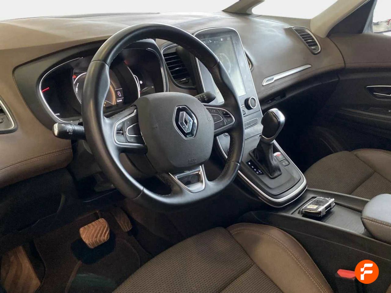 Foto Renault Grand Scénic 16