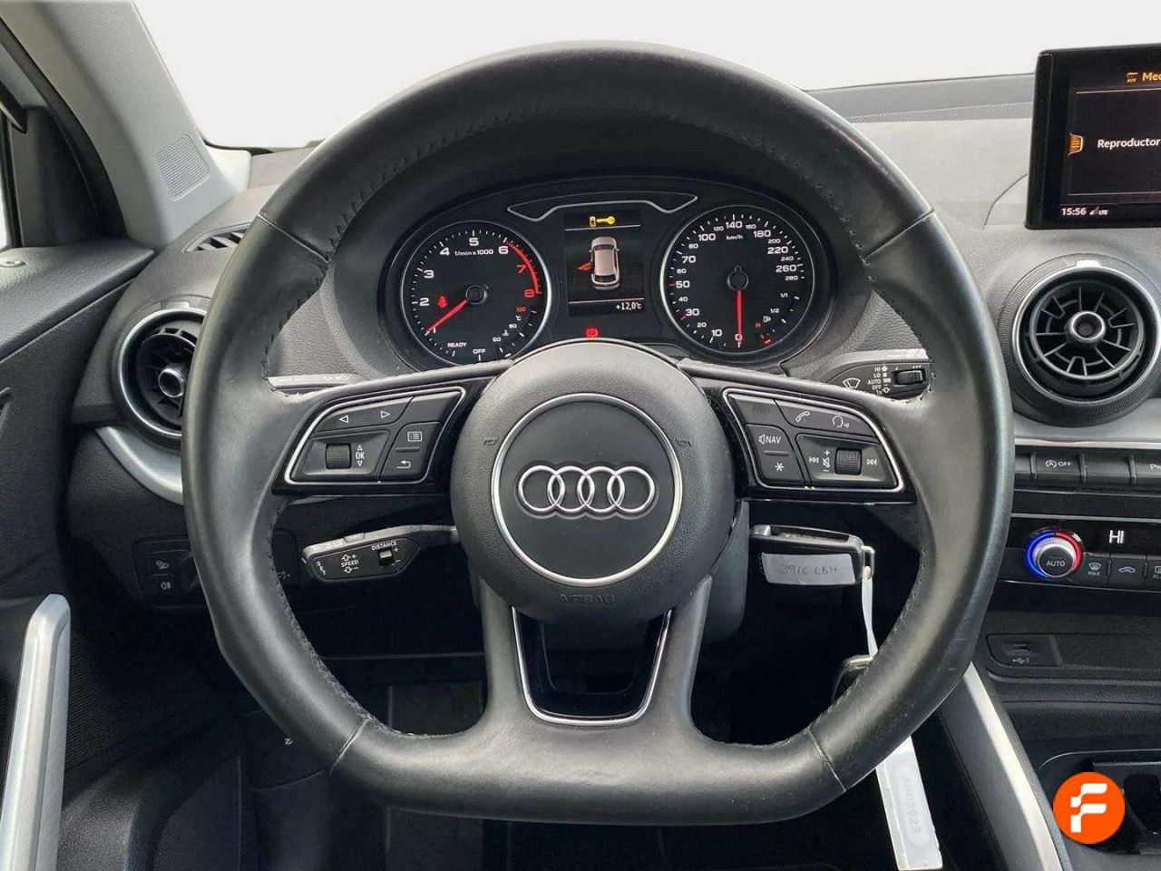 Foto Audi Q2 12