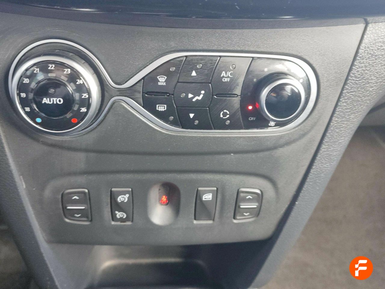 Foto Dacia Sandero 17