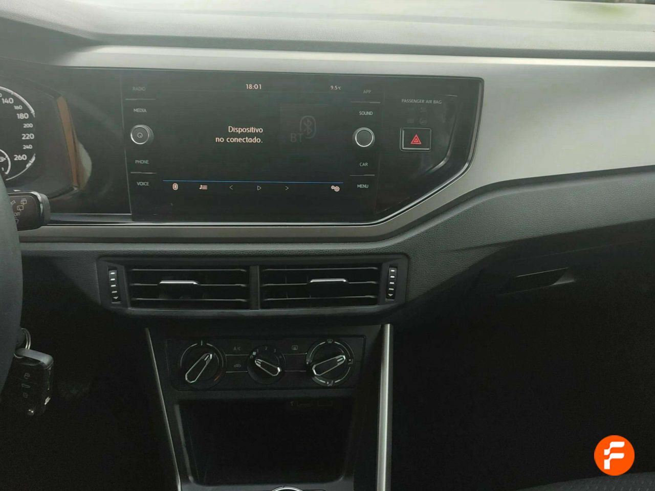 Foto Volkswagen Polo 14