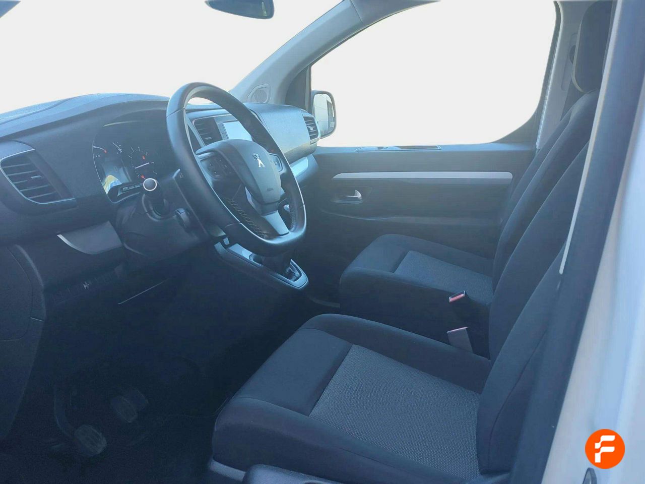 Foto Peugeot Traveller 12