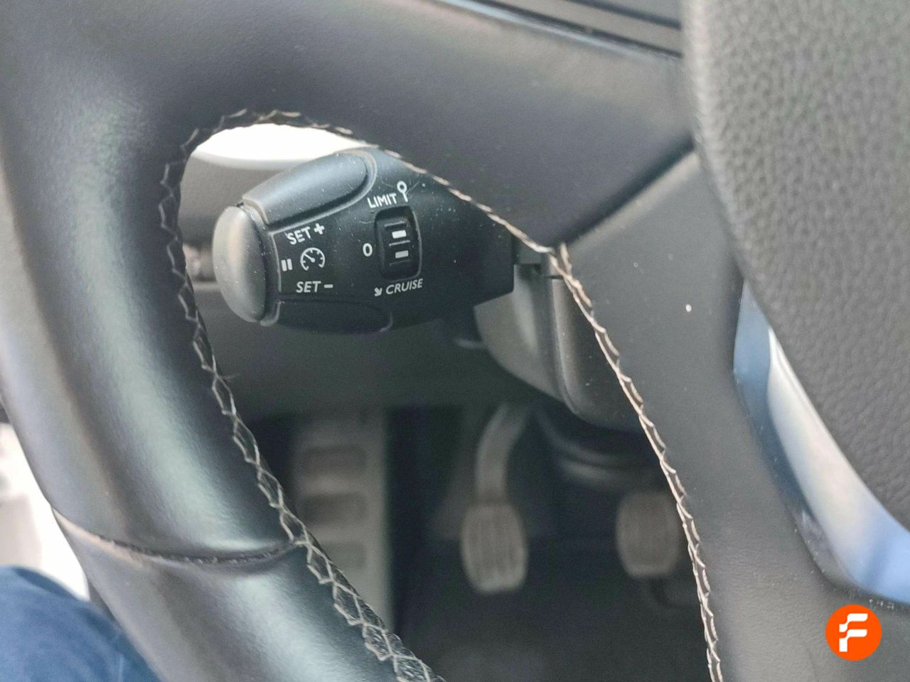 Foto Peugeot Traveller 21