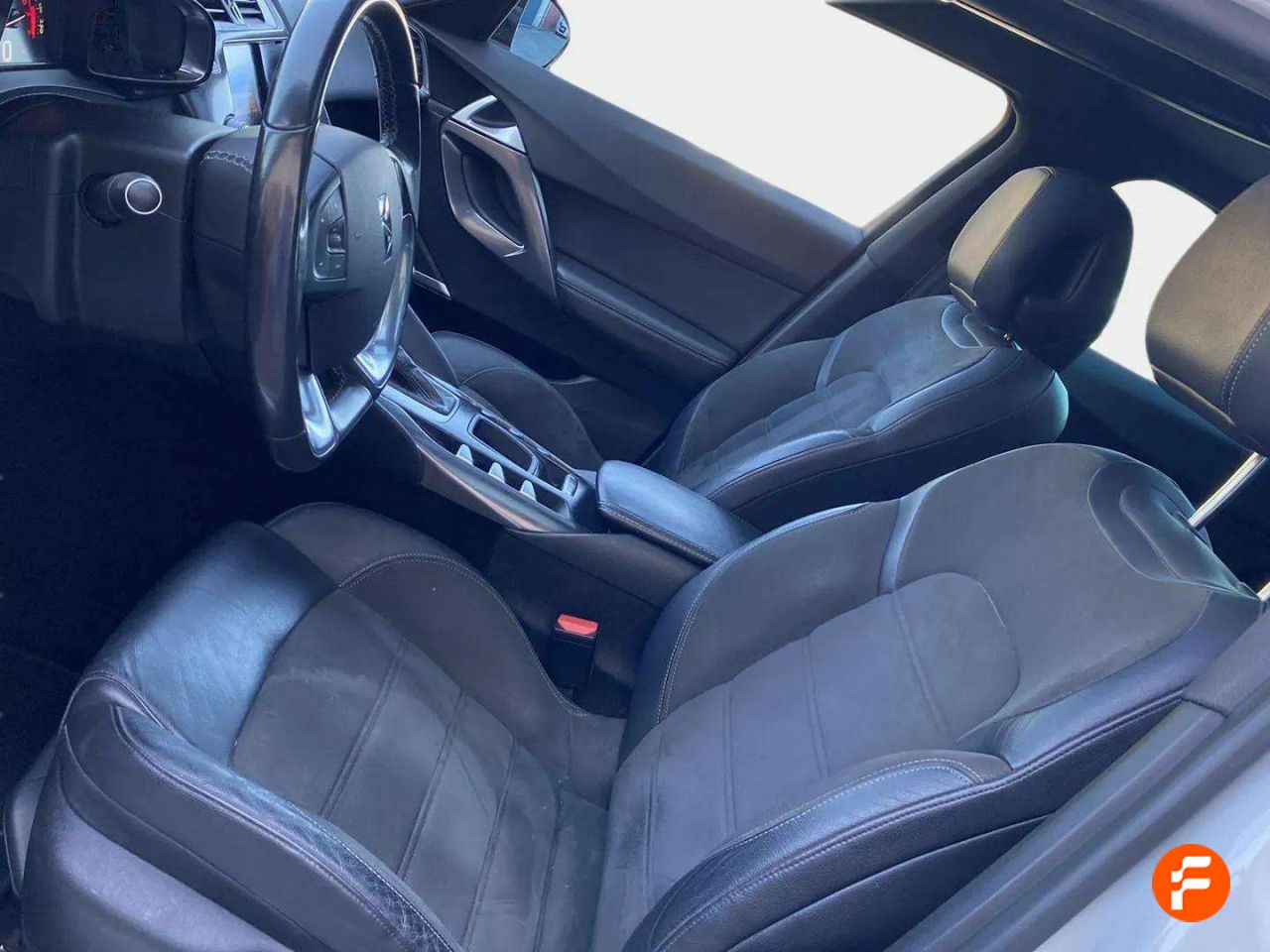 Foto DS Automobiles DS 5 15