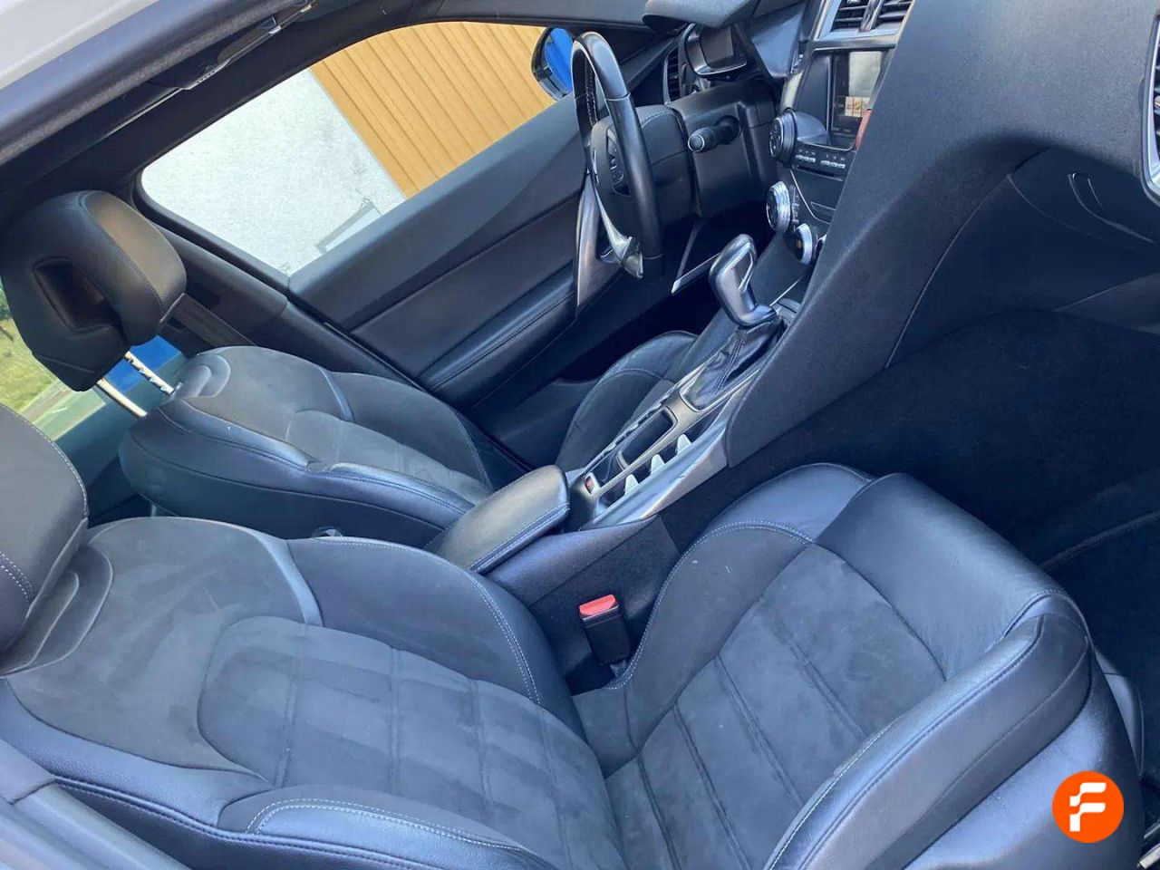 Foto DS Automobiles DS 5 17