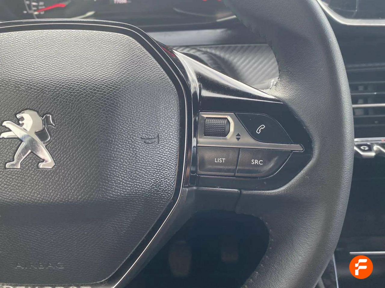 Foto Peugeot 2008 11