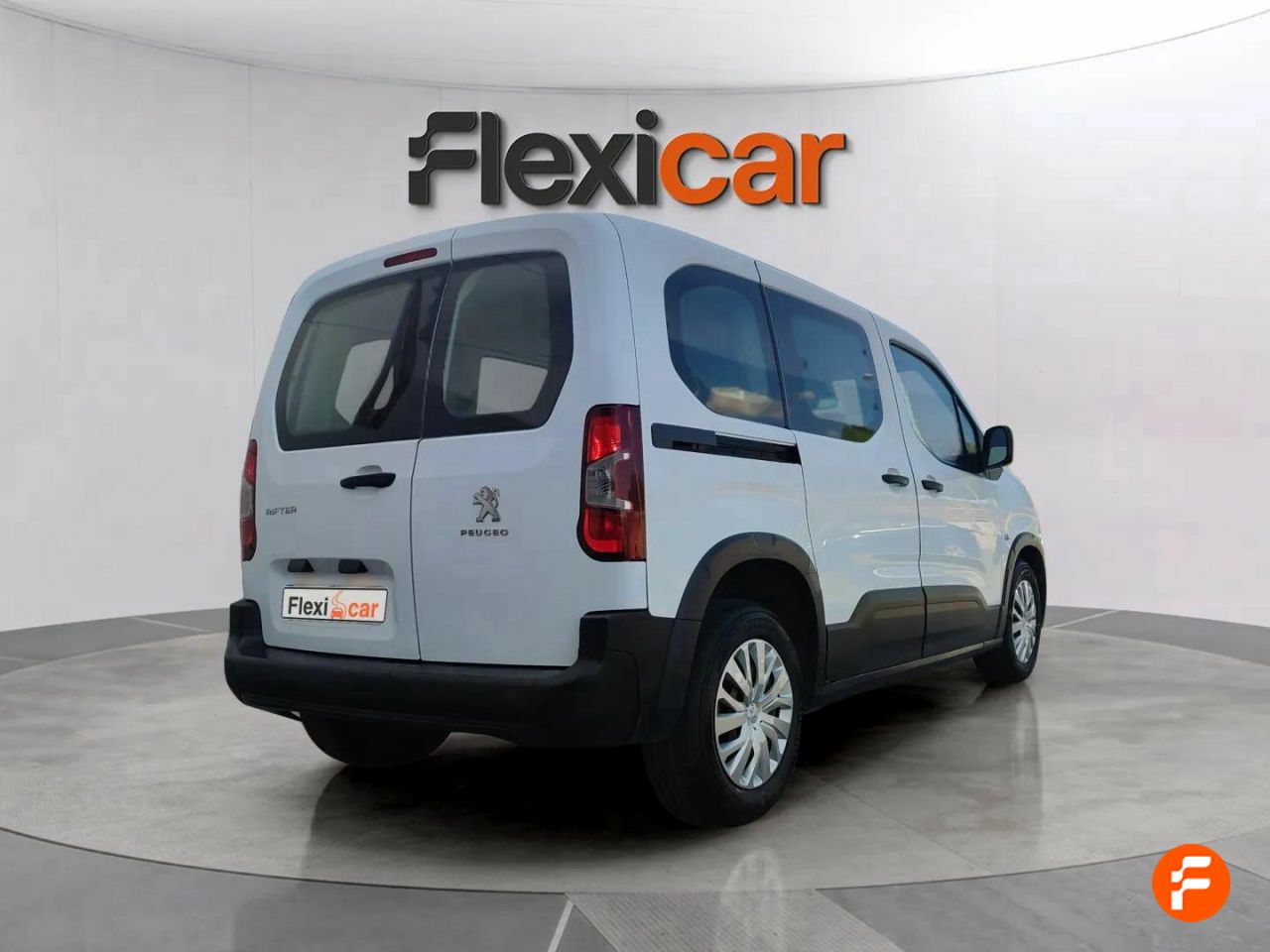 Foto Peugeot Rifter 8