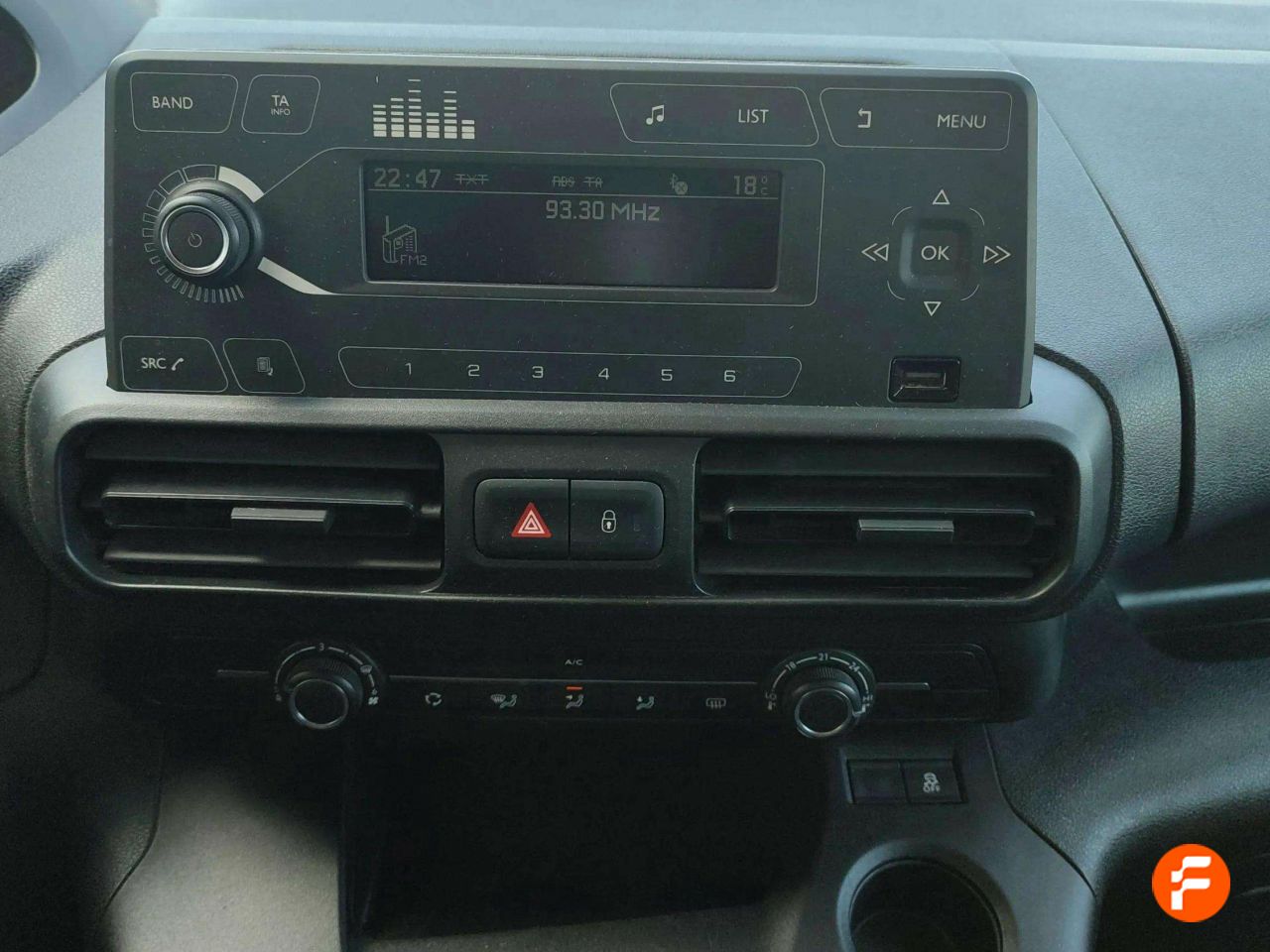 Foto Peugeot Rifter 15