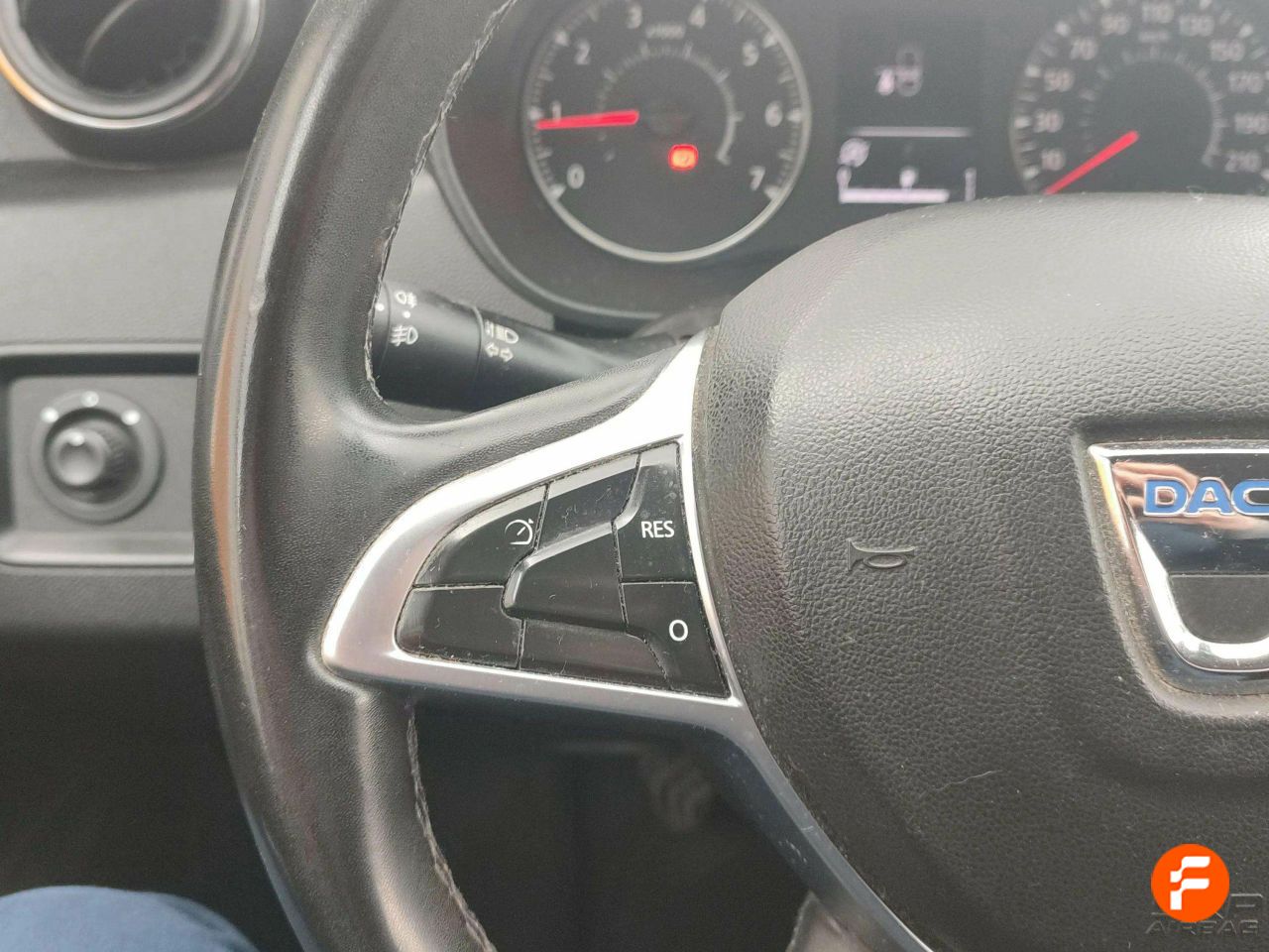 Foto Dacia Duster 16