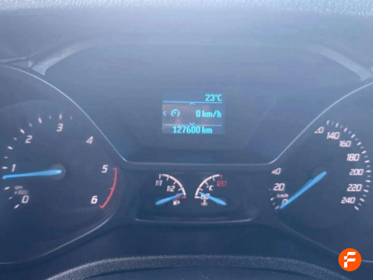 Foto Ford Tourneo Connect 15