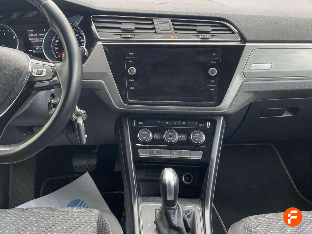 Foto Volkswagen Touran 11