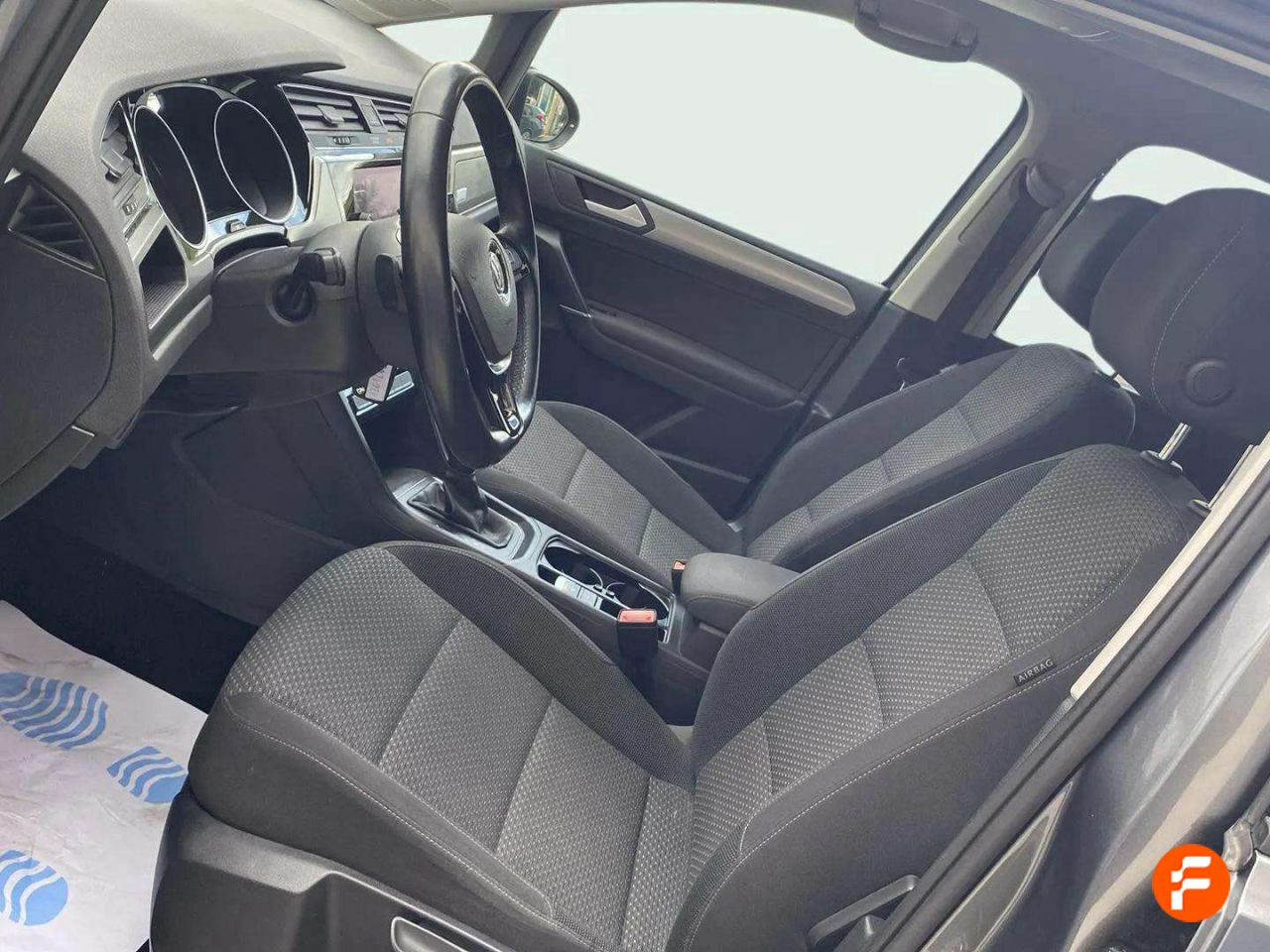 Foto Volkswagen Touran 16