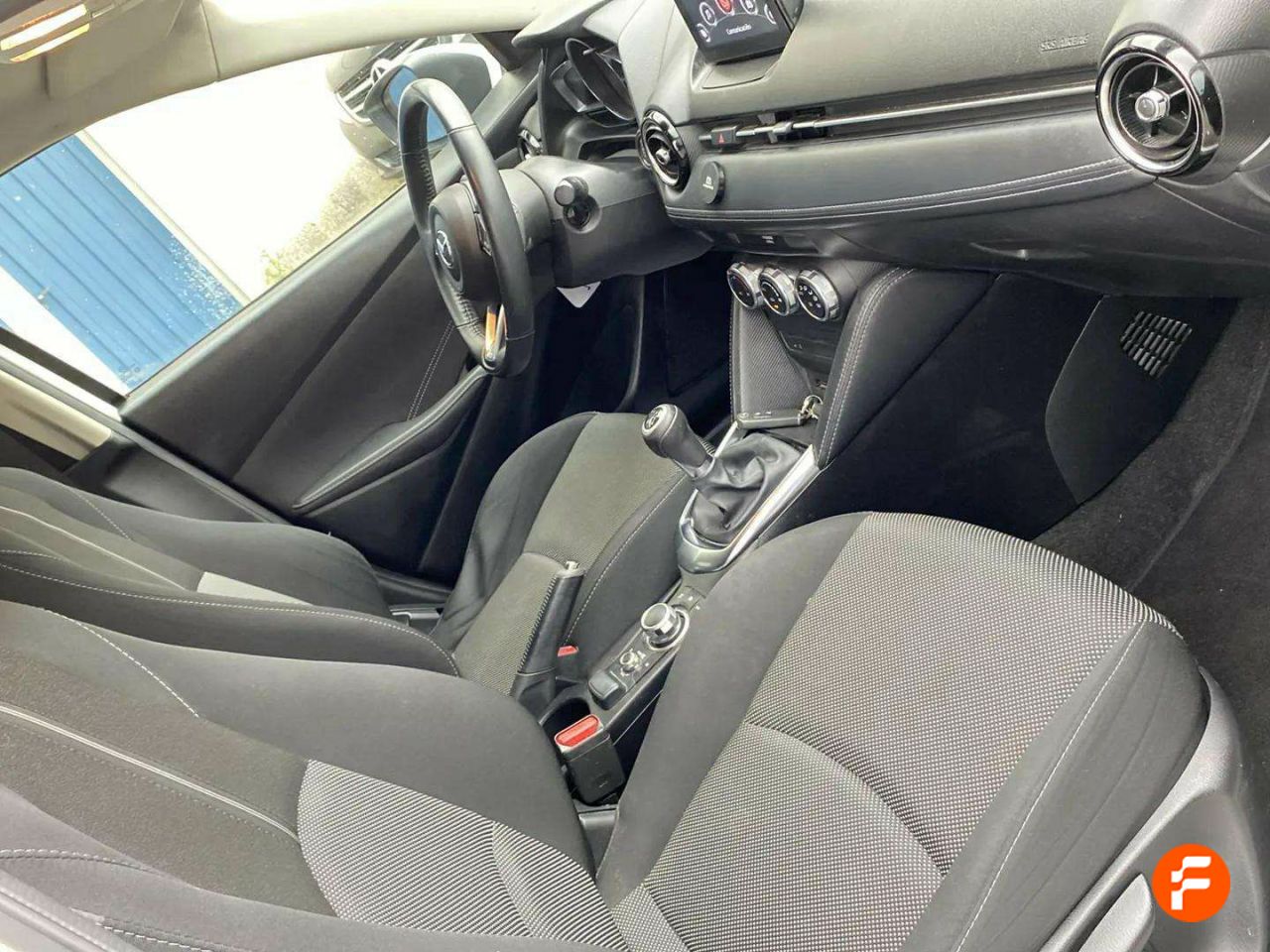 Foto Mazda Mazda2 18
