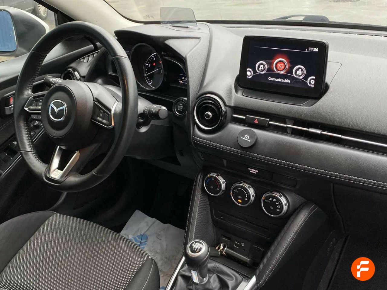 Foto Mazda Mazda2 19