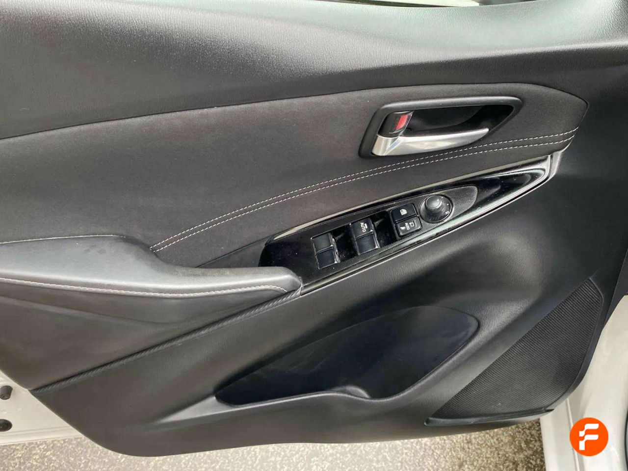 Foto Mazda Mazda2 22