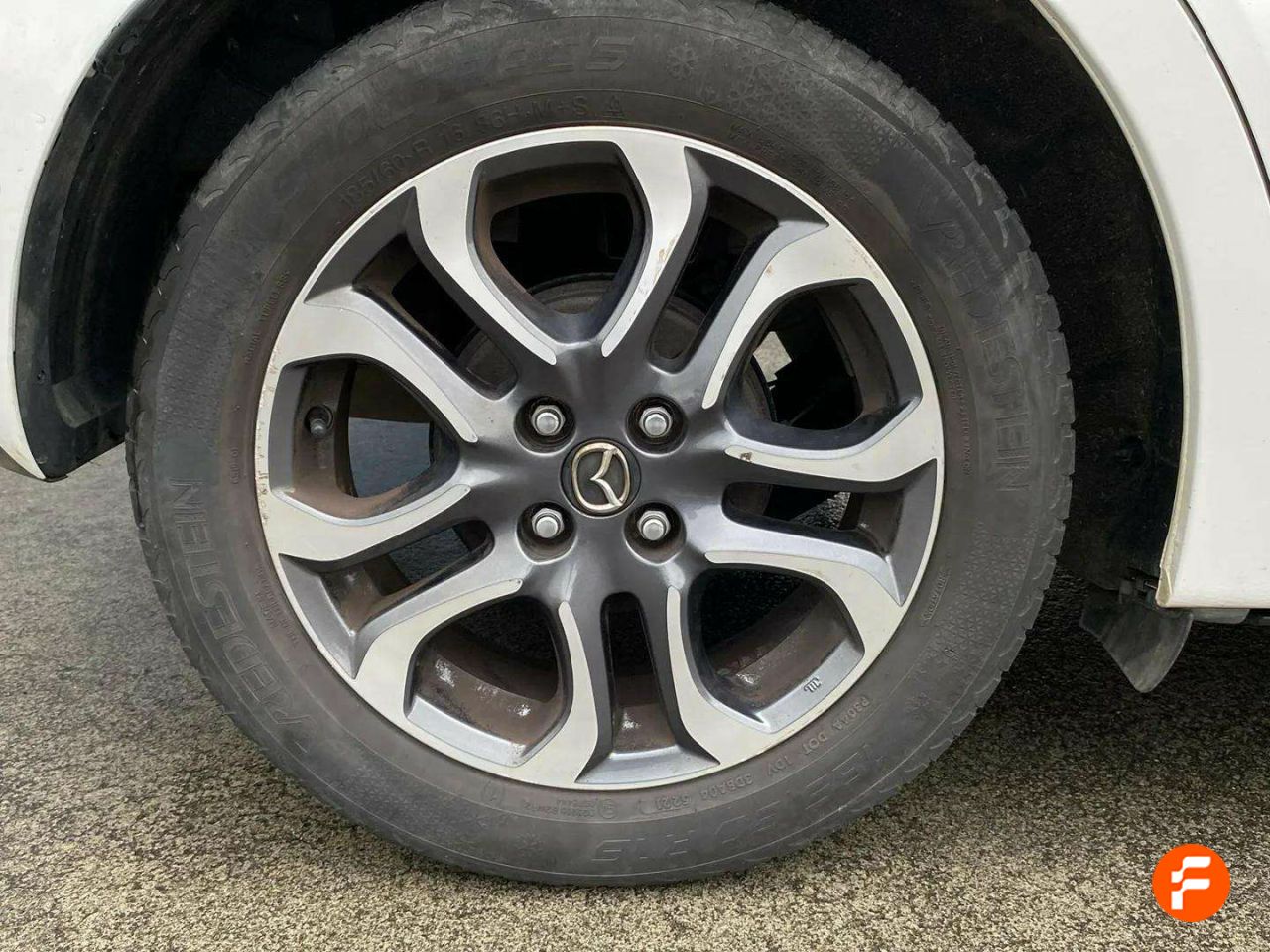 Foto Mazda Mazda2 26