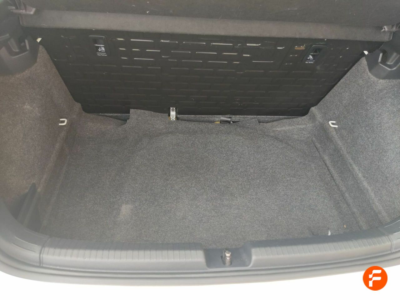 Foto Volkswagen Polo 14