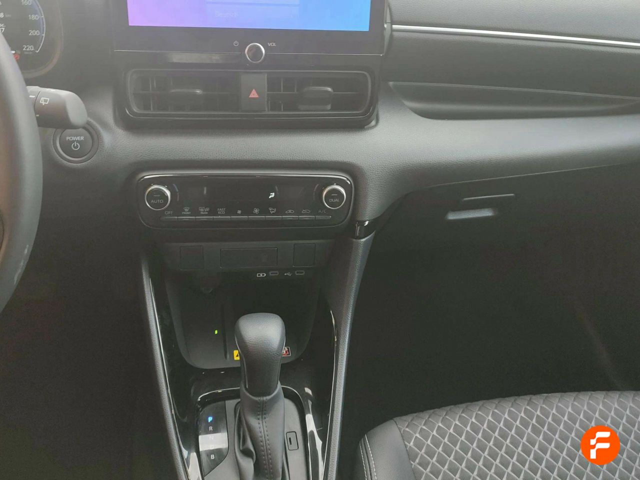 Foto Toyota Yaris 21