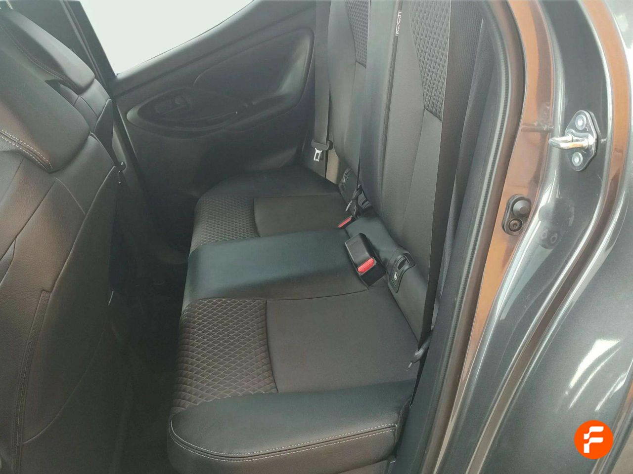 Foto Toyota Yaris 25