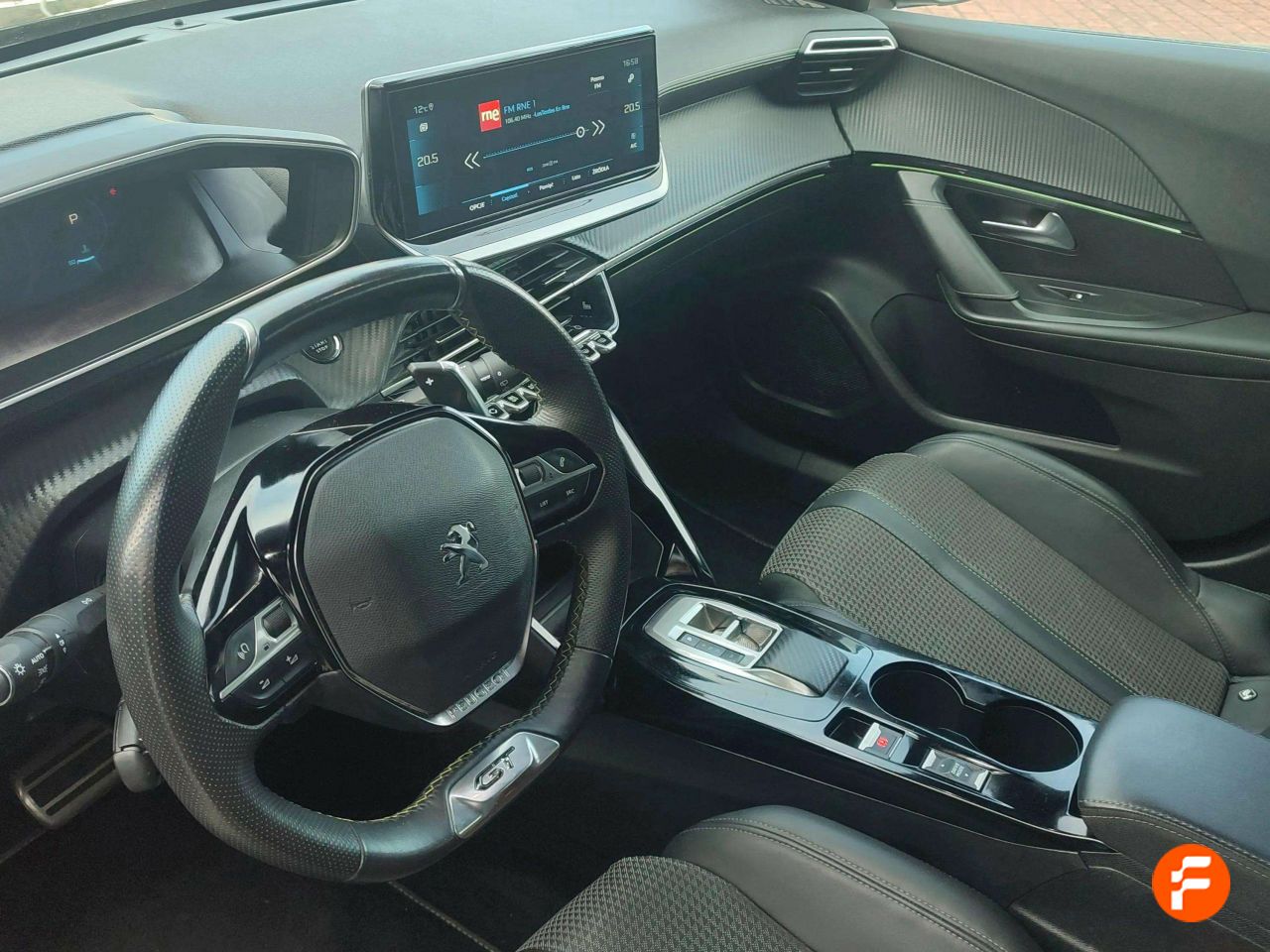 Foto Peugeot 2008 10
