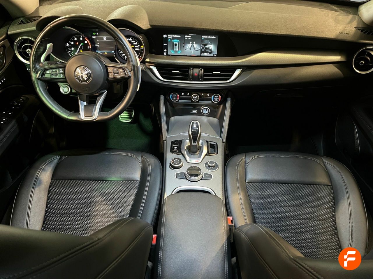 Foto Alfa Romeo Stelvio 23