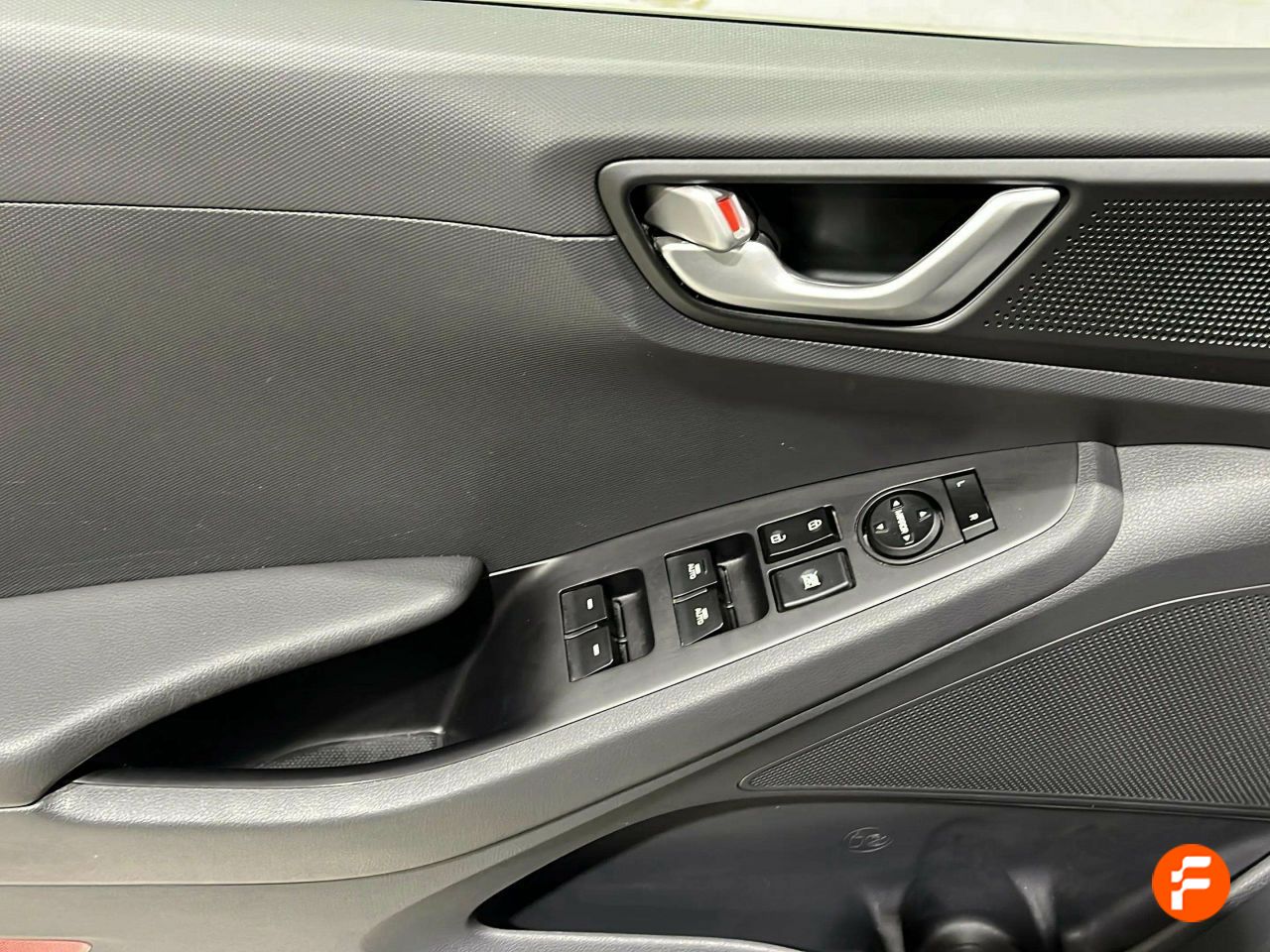 Foto Hyundai IONIQ 15