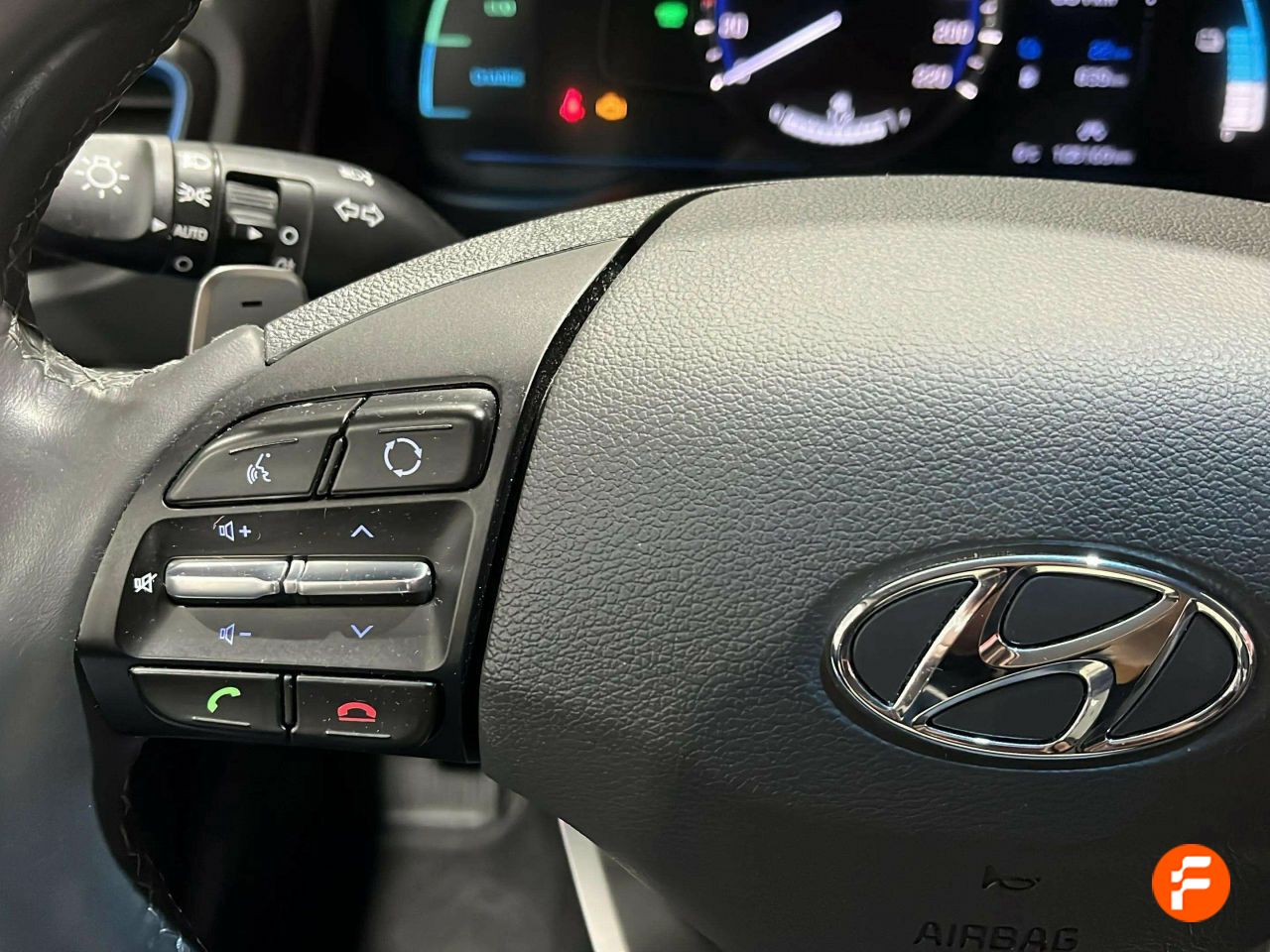 Foto Hyundai IONIQ 17
