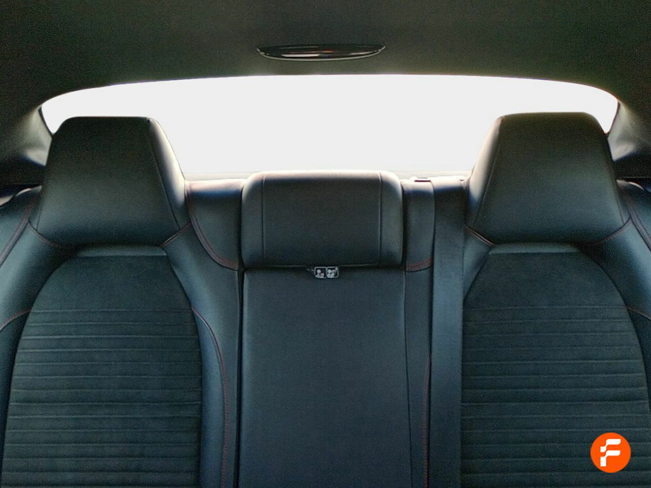 Foto Mercedes-Benz Clase CLA 13