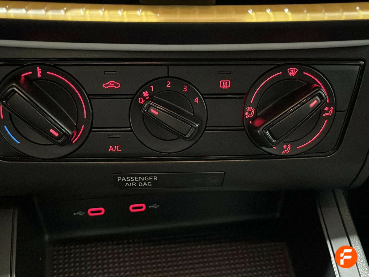Foto Seat Arona 23