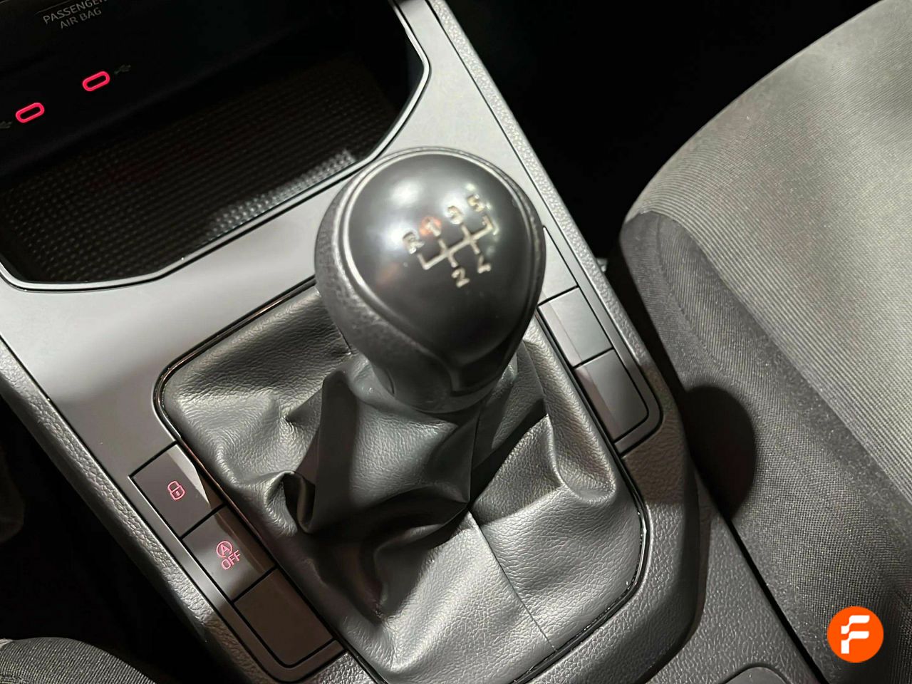 Foto Seat Arona 24