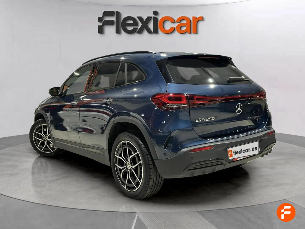 Foto Mercedes-Benz EQA 7