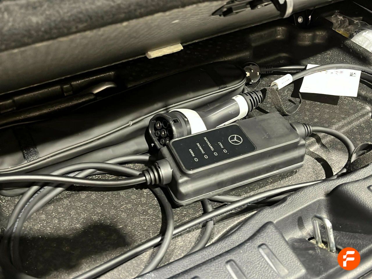 Foto Mercedes-Benz EQA 12
