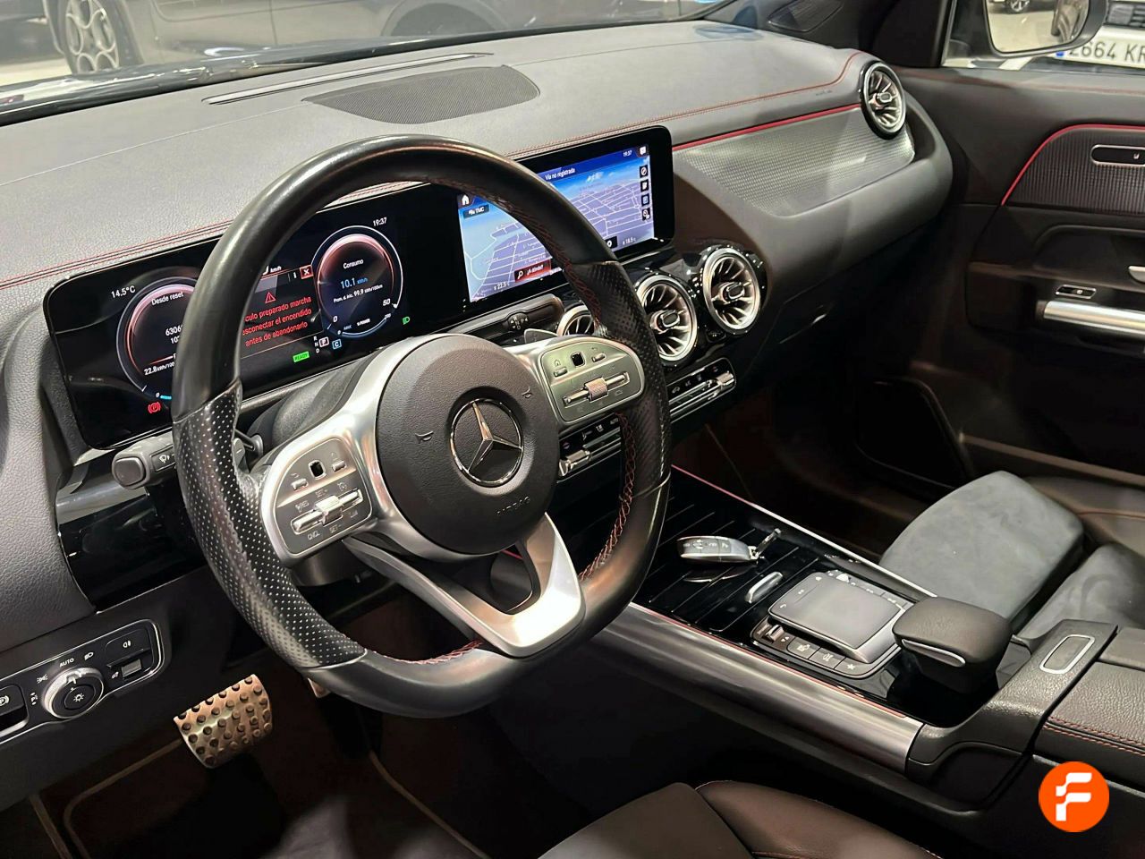 Foto Mercedes-Benz EQA 14