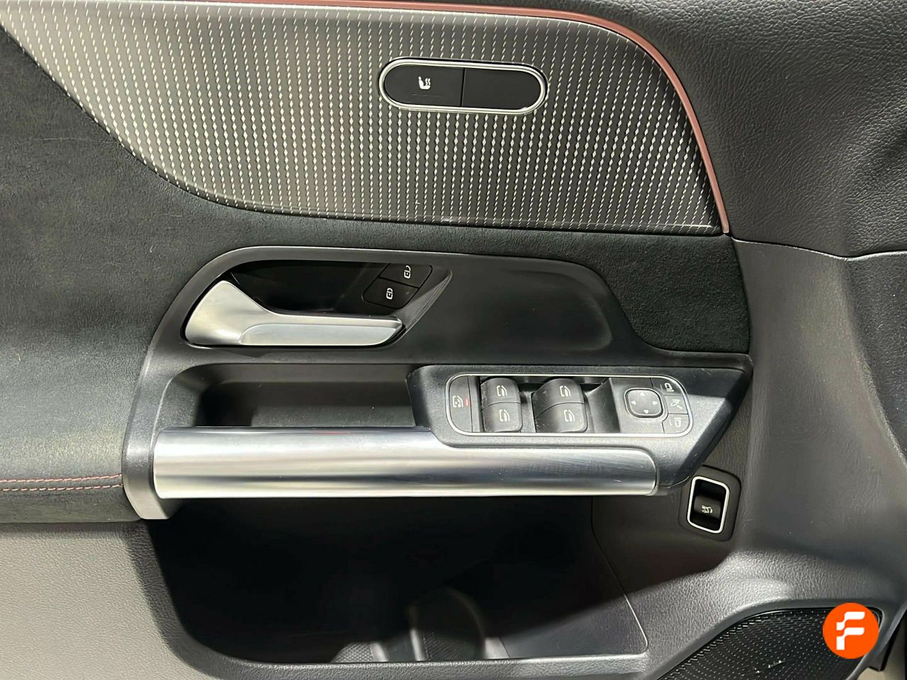 Foto Mercedes-Benz EQA 18