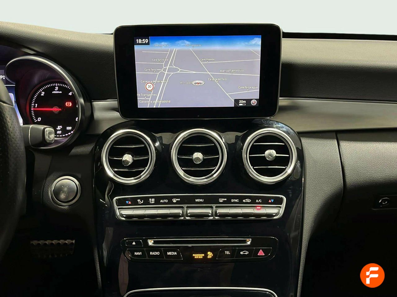Foto Mercedes-Benz Clase C 23