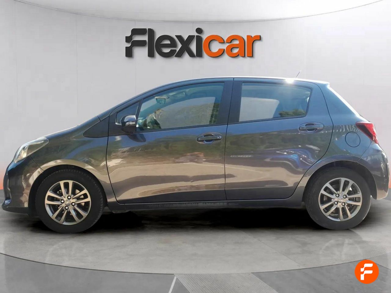 Foto Toyota Yaris 8