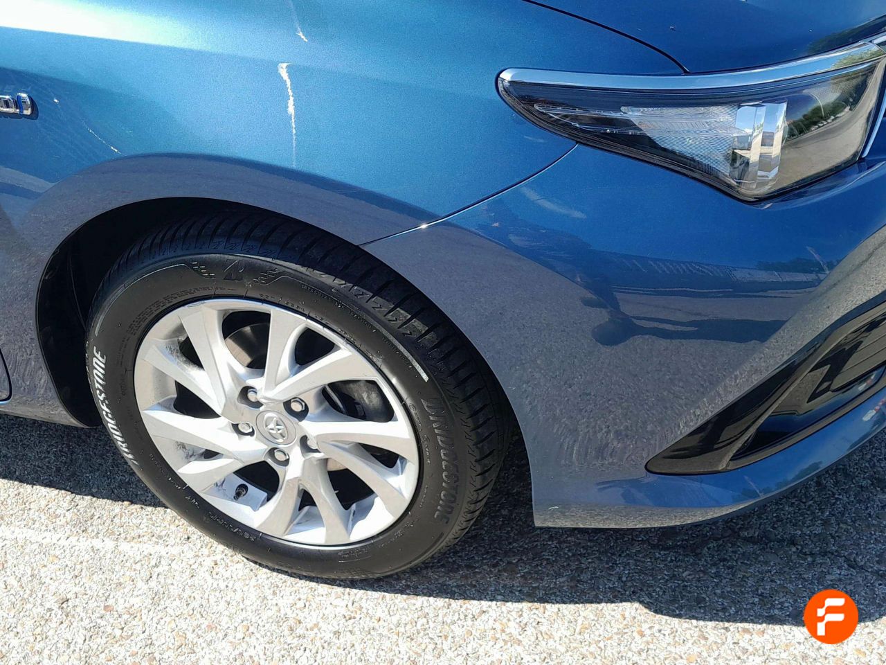 Foto Toyota Auris 12